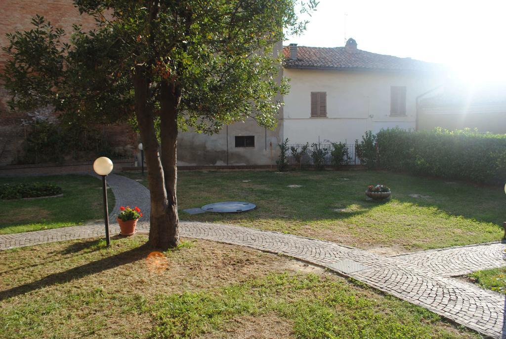 Hotel Locanda San Giacomo Agliano Terme Kültér fotó